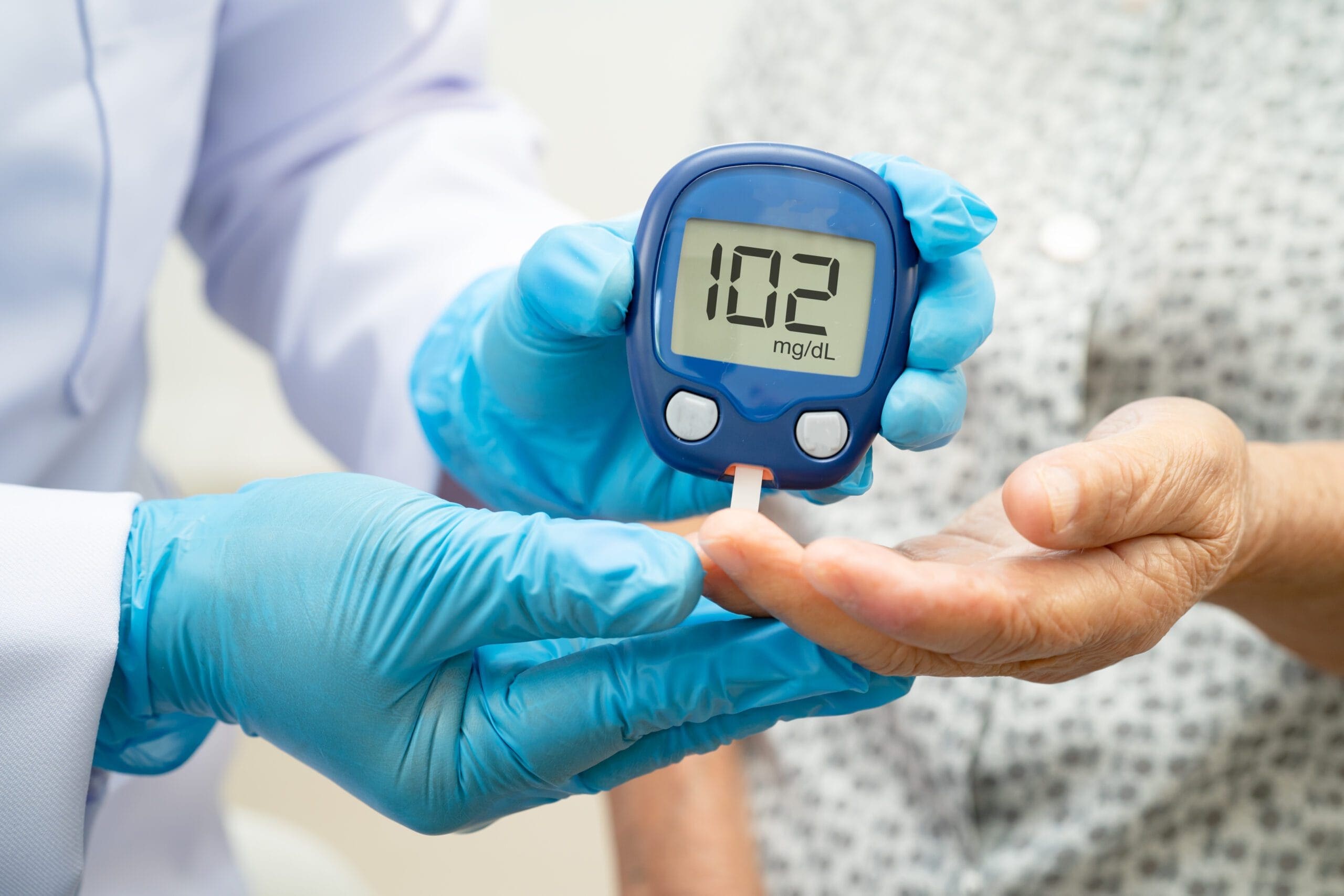 Infographic illustrating the prior authorization process for Novolog for Type 2 diabetes with an infusion pump, with key steps and requirements.