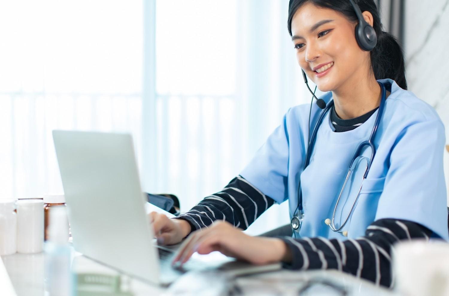 why-top-healthcare-providers-are-turning-to-virtual-medical-assistance